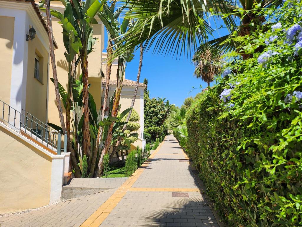 DUPLEX EN BURRIANA CON PISCINA COMUNITARIA