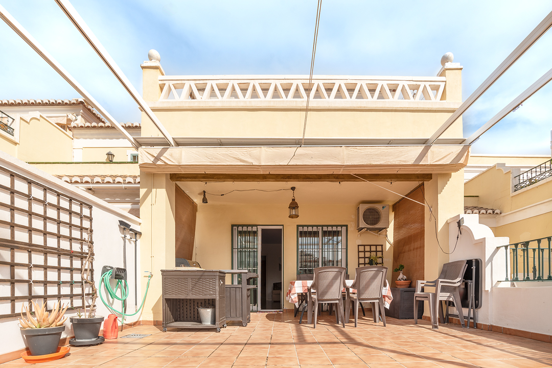 DUPLEX EN BURRIANA CON PISCINA COMUNITARIA